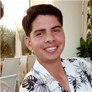 Sono docente di spagnolo senza esperienza ma ho la passione è la paciencia per fare l'insegnante,ho un anno nell'Italia é sono latinoamericano è originario dall Ecuador(nativo)